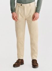 PAKO LORENTE - Beżowe spodnie z zakładkami. Brązowe spodnie materiałowe Pako Lorente, na co dzień, na zimę, l, bez wzorów, z bawełny, casualowe. Za 279.99 zł.