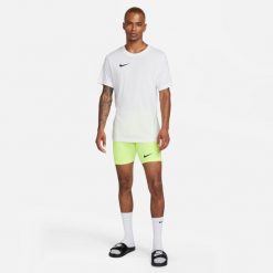 Podspodenki piłkarskie kompresyjne męskie Nike Pro DRI-FIT. Czarne odzież kompresyjna Nike, l, bez wzorów, z materiału, na fitness i siłownię, dri-fit (nike). Za 122.40 zł.