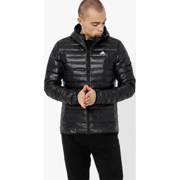 Adidas Kurtka Varilite Ho Jkt , czarny, rozmiar XL. Czarne kurtki Adidas, m, bez wzorów, z materiału, bez kaptura. Za 499.99 zł.