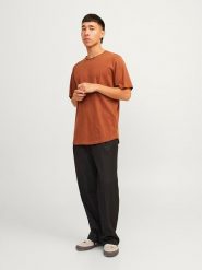 Jack & Jones Koszulka "Basher" w kolorze karmelowym rozmiar: S. Brązowe bezrękawniki Jack & Jones, s, bez wzorów, z bawełny, bez kołnierzyka, bez ramiączek. Za 28.71 zł.