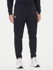 Under Armour Spodnie dresowe UA Essential Fleece Jogger 1373882 Czarny Regular Fit. Czarne joggery i bojówki Under Armour, m, bez wzorów, z bawełny. Za 239.99 zł.