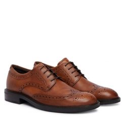Półbuty ECCO. Brązowe eleganckie półbuty ecco, bez wzorów, bez obcasa, bez zapięcia. Za 849.99 zł.