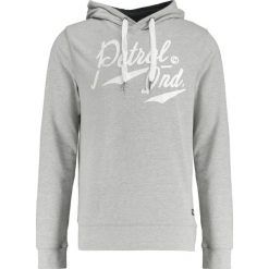 Petrol Industries Bluza z kapturem light grey. Bluzy z kapturem marki Petrol Industries, m, z bawełny, z kapturem. Za 129.00 zł.