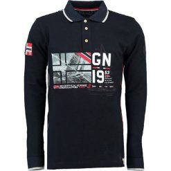 Koszulka polo "Kalopark" w kolorze granatowym. Koszulki polo marki Geographical Norway, z nadrukiem, z klasycznym kołnierzykiem, z długim rękawem. W wyprzedaży za 121.95 zł.