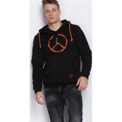 Czarna Bluza No Regrets. Bluzy marki Born2be. Za 69.99 zł.