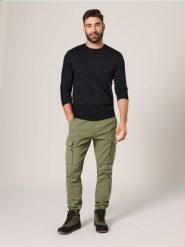 Spodnie jogger - zielony. Zielone joggery i bojówki Sinsay, m, bez wzorów. Za 89.99 zł.
