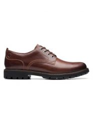 Clarks Skórzane trzewiki "Batcombe Tie" w kolorze jasnobrązowym rozmiar: 42,5. Brązowe botki sznurowane Clarks, bez wzorów, bez obcasa, bez zapięcia. Za 201.55 zł.