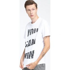 T-shirt męski TSM007 - biały. T-shirty marki Under Armour. W wyprzedaży za 39.99 zł.