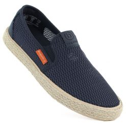 Półbuty męskie espadryle wsuwane granatowe Bugatti TT153055. Espadryle Bugatti, z aplikacjami, z tkaniny, bez obcasa, bez zapięcia. Za 369.99 zł.