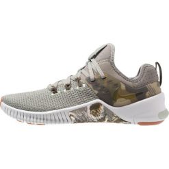 Nike Performance FREE METCON Obuwie do biegania neutralne dark stucco/olive/light silver/medium brown. Buty do biegania marki Nike Performance. Za 499.00 zł.