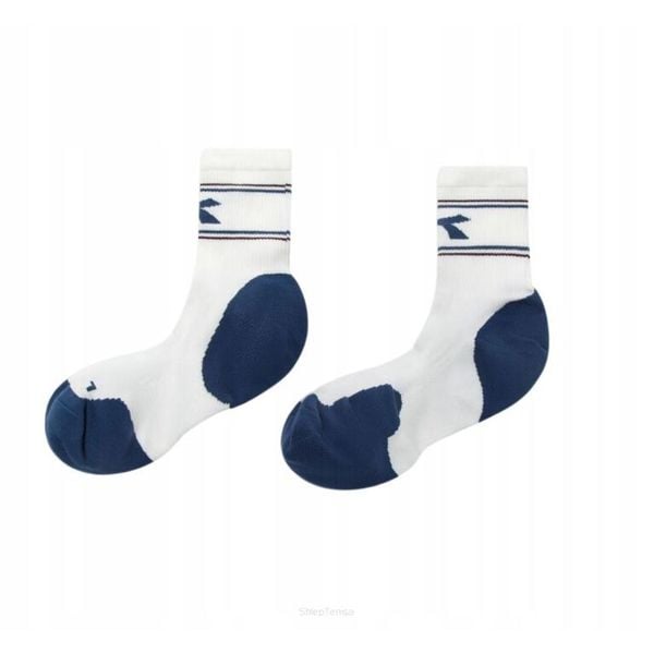 Skarpety tenisowe Diadora Socks Court. Białe skarpety Diadora, bez wzorów. Za 54.00 zł.
