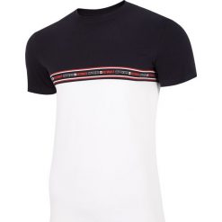 T-shirt męski TSM230 - ciemny granat. T-shirty marki 4F. W wyprzedaży za 49.99 zł.