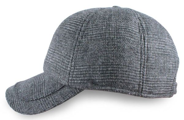 Ocieplana, Bawełniana Czapka z Daszkiem i Uszami - Jarek - Popiel, Melanż. Szare czapki z daszkiem Jarek, bez wzorów, z bawełny. Za 59.00 zł.