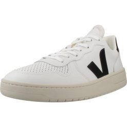Buty VEJA V10 PRIME Biały. Białe buty trekkingowe Veja, bez wzorów, ze skóry, bez zapięcia. Za 591.99 zł.