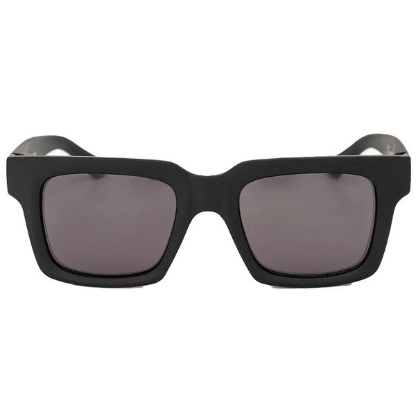 Okulary Przeciwsłoneczne Magnom. Czarne okulary przeciwsłoneczne MARTES ESSENTIALS. Za 60.99 zł.