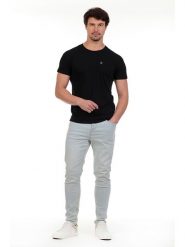 The Time of Bocha Koszulka w kolorze czarnym rozmiar: L. Czarne bezrękawniki The Time of Bocha, l, bez wzorów, z bawełny, bez kołnierzyka, bez ramiączek. Za 83.42 zł.