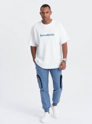 Spodnie męskie JOGGERY z odstającymi i zapinanymi kieszeniami cargo - niebieskie V7 OM-PAJO-0135 - XXL. Niebieskie joggery i bojówki Ombre Clothing, l, bez wzorów, z bawełny, wizytowe. Za 113.99 zł.