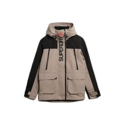 Windbreaker Superdry. Brązowe kurtki softshell Superdry, bez wzorów, z softshellu, bez kaptura. W wyprzedaży za 549.80 zł.