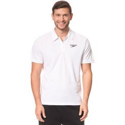 Funkcyjna koszulka polo w kolorze białym. Koszulki polo marki Speedo, z nadrukiem, z materiału, polo, z krótkim rękawem. W wyprzedaży za 78.95 zł.