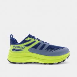 Buty do biegania męskie Inov-8 TrailFly Max Wide. Niebieskie buty do biegania Inov-8, bez wzorów, bez zapięcia, do biegania. Za 476.99 zł.