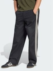 Adidas Spodnie materiałowe 3 Stripes Pleated Trousers KE4177 Czarny Regular Fit. Czarne spodnie materiałowe Adidas, m, bez wzorów, z bawełny. Za 314.99 zł.