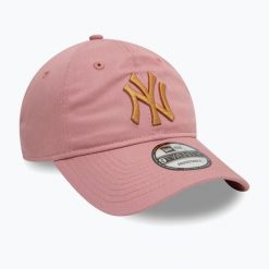 Czapka z daszkiem New Era League Essential 920 New York Yankees. Czerwone czapki z daszkiem New Era, na zimę, bez wzorów. Za 109.99 zł.