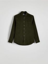 Bawełniana koszula slim fit - ciemnozielony. Zielone koszule Reserved, l, bez wzorów, z bawełny, bez kołnierzyka, bez ramiączek. W wyprzedaży za 69.99 zł.
