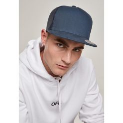 Czapka Flexfit Classique Trucker. Niebieskie czapki z daszkiem FLEXFIT, bez wzorów. Za 86.50 zł.