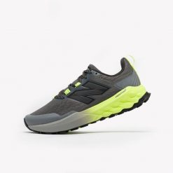 Buty do biegania w terenie męskie New Balance Fresh Foam X Garoe V2. Buty do biegania New Balance, bez wzorów, bez zapięcia, do biegania. Za 499.99 zł.