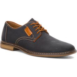 Półbuty RIEKER 13439-14. Niebieskie eleganckie półbuty Rieker, bez wzorów, z nubiku, bez obcasa, bez zapięcia. W wyprzedaży za 209.99 zł.