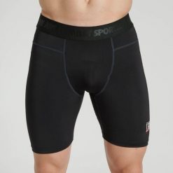 Spodenki męskie LEONE 1947 Primal Instict Compression. Czarne krótkie spodenki sportowe LEONE 1947, l, bez wzorów, z materiału, na fitness i siłownię. Za 147.85 zł.