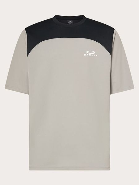 Oakley Koszulka kolarska "Free Ride" w kolorze szarym rozmiar: L. Szare t-shirty sportowe Oakley, bez wzorów, z materiału, bez ramiączek, rowerowe. Za 118.28 zł.