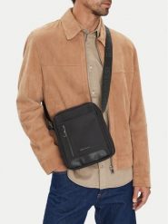 GINO ROSSI Saszetka C-GIN-E-031-05 Czarny. Czarne saszetki i nerki Gino Rossi, bez wzorów, z materiału, bez dodatków. Za 99.99 zł.