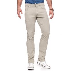 WRANGLER SPODNIE MĘSKIE GREENSBORO CAMEL WASHED W15QMM49J 112126986. Brązowe spodnie materiałowe Wrangler, na co dzień, l, bez wzorów, z materiału. W wyprzedaży za 119.99 zł.