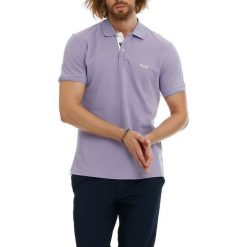 Koszulka polo w kolorze lawendowym. Koszulki polo marki Galvanni. W wyprzedaży za 99.95 zł.