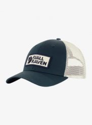 Czapka z daszkiem Fjallraven Langtradarkeps. Niebieskie czapki z daszkiem Fjällräven, bez wzorów, z bawełny. Za 178.19 zł.