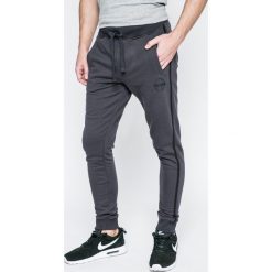 Blend - Spodnie. Spodnie materiałowe marki Blend. W wyprzedaży za 69.90 zł.