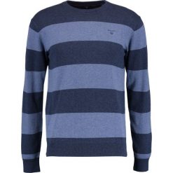 GANT BARSTRIPE CREW Sweter dark jeansblue. Swetry nierozpinane marki GANT. Za 509.00 zł.