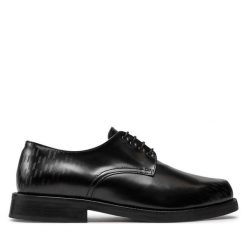 Półbuty KARL LAGERFELD. Czarne eleganckie półbuty KARL LAGERFELD, bez wzorów, bez obcasa, bez zapięcia. Za 849.99 zł.