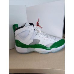 Outlet Buty Jordan Jumpman Two Trey DO1925 130. Białe buty do biegania Jordan, bez wzorów, bez zapięcia, do biegania. Za 629.99 zł.