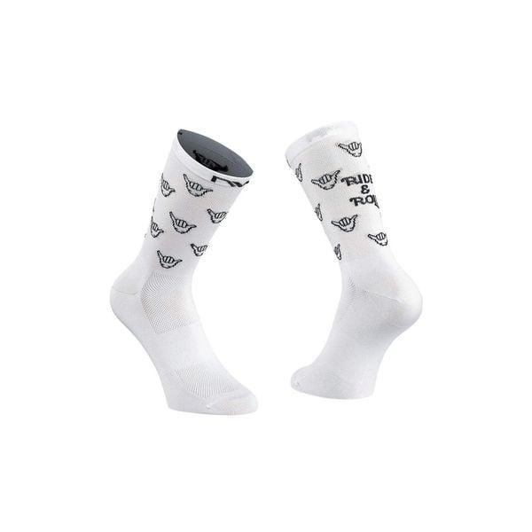 Skarpety rowerowe NORTHWAVE Ride &Roll Sock biały. Białe skarpety Northwave, bez wzorów. Za 35.00 zł.