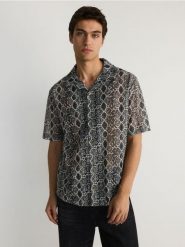 Wzorzysta koszula comfort fit - ciemnoszary. Szare koszule Reserved, l, bez wzorów, z tkaniny, bez kołnierzyka, bez ramiączek. W wyprzedaży za 39.99 zł.