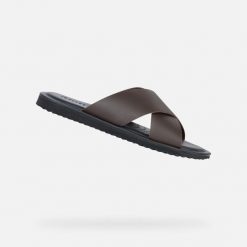 Sandały Geox Erice. Brązowe sandały Geox, ze skóry, bez zapięcia. Za 348.00 zł.