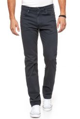 WRANGLER SPODNIE MĘSKIE ARIZONA NAVY W12OSJ114 112126453. Niebieskie spodnie materiałowe Wrangler, na co dzień, l, bez wzorów, z materiału, klasyczne. W wyprzedaży za 89.99 zł.