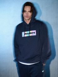 4F Bluza dresowa regular z kapturem męska - granatowa S. Niebieskie bluzy z kapturem 4F, m, bez wzorów, z dresówki, z kapturem. Za 269.99 zł.