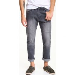 SPODNIE DŁUGIE MĘSKIE KRÓJ 5-POCKET. Spodnie materiałowe marki TOP SECRET. W wyprzedaży za 29.99 zł.