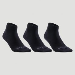 Skarpety sportowe tenis RS160 3 pary. Czarne skarpetki sportowe ARTENGO, bez wzorów, z bawełny. Za 34.99 zł.