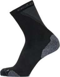 Skarpetki do biegania Odlo CERAMICOOL RUN. Czarne skarpety ODLO, bez wzorów, z elastanu. Za 81.39 zł.