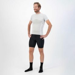 Spodenki rowerowe męskie Rogelli Essential. Czarne spodenki rowerowe Rogelli, l, bez wzorów, z elastanu, rowerowe. Za 249.00 zł.