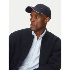 Czapka z daszkiem Tommy Hilfiger. Niebieskie czapki z daszkiem Tommy Hilfiger, bez wzorów. Za 159.99 zł.
